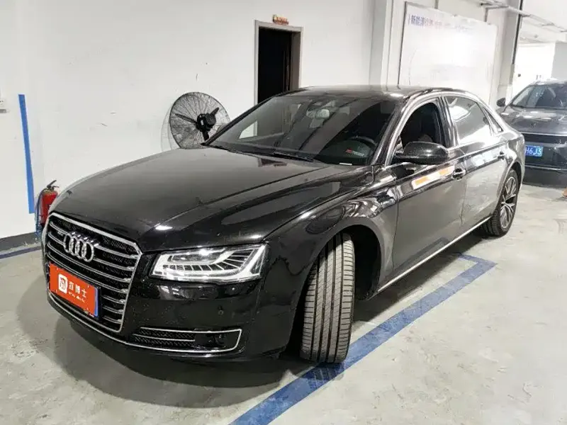 Audi A8, 2012