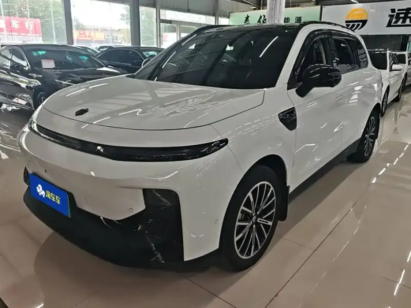 Leapmotor B10, 2025
