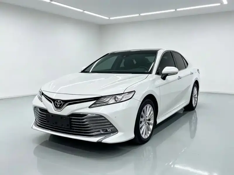 Toyota Camry, 2019