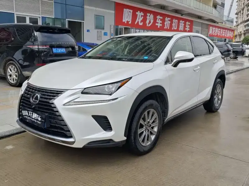 Lexus NX, 2018