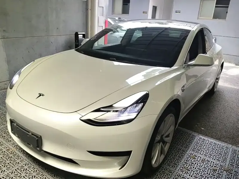 Tesla Model 3, 2020