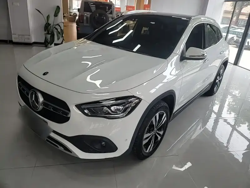 Mercedes-Benz GLA, 2021