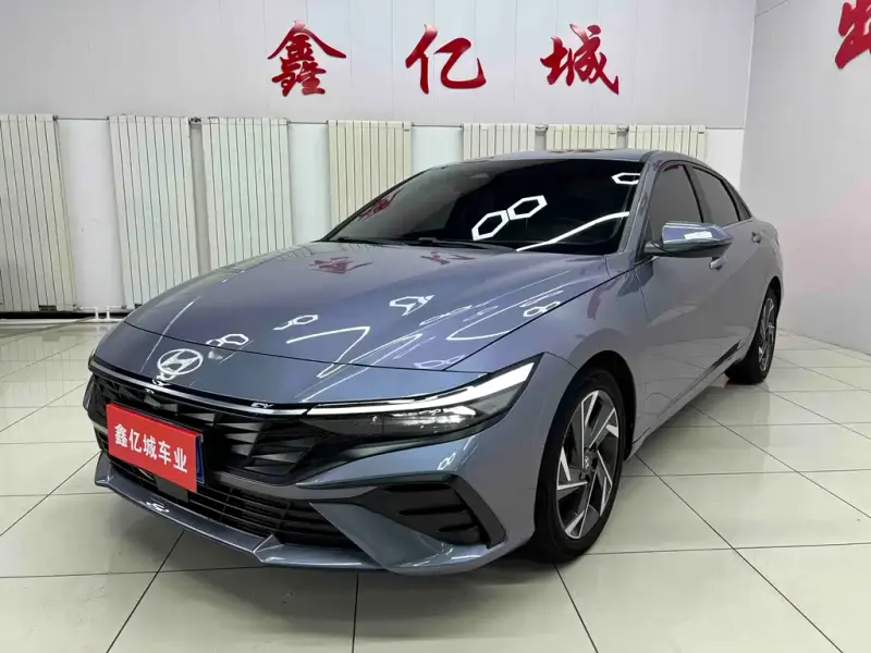 Hyundai Elantra, 2023