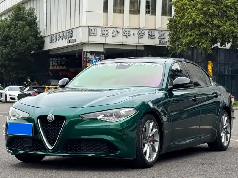 Alfa Romeo Giulia, 2017