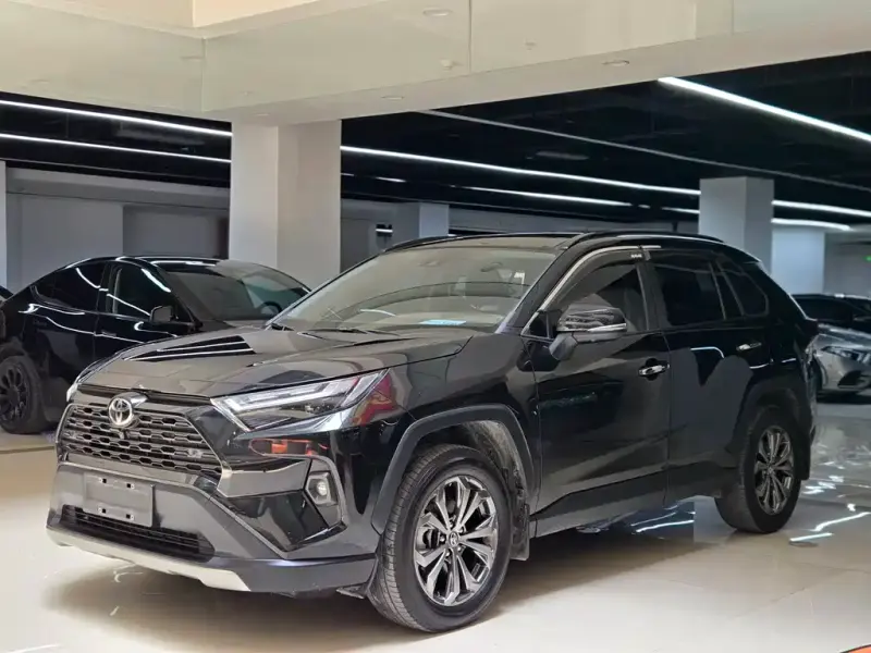 Toyota RAV4, 2024