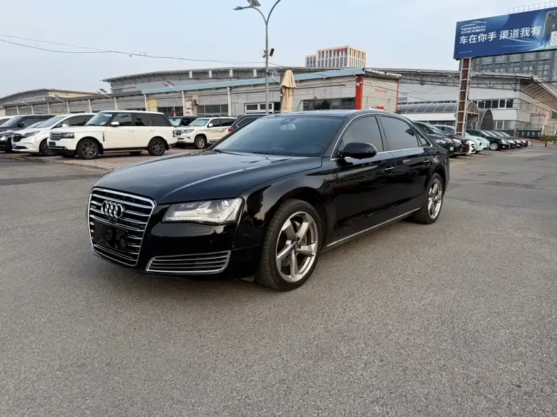 Audi A8, 2014