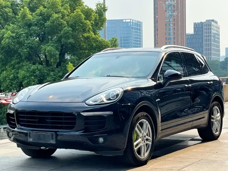 Porsche Cayenne Hybrid, 2015