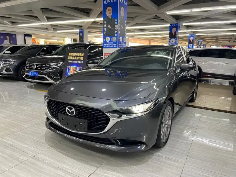 Mazda 3 Axela, 2022