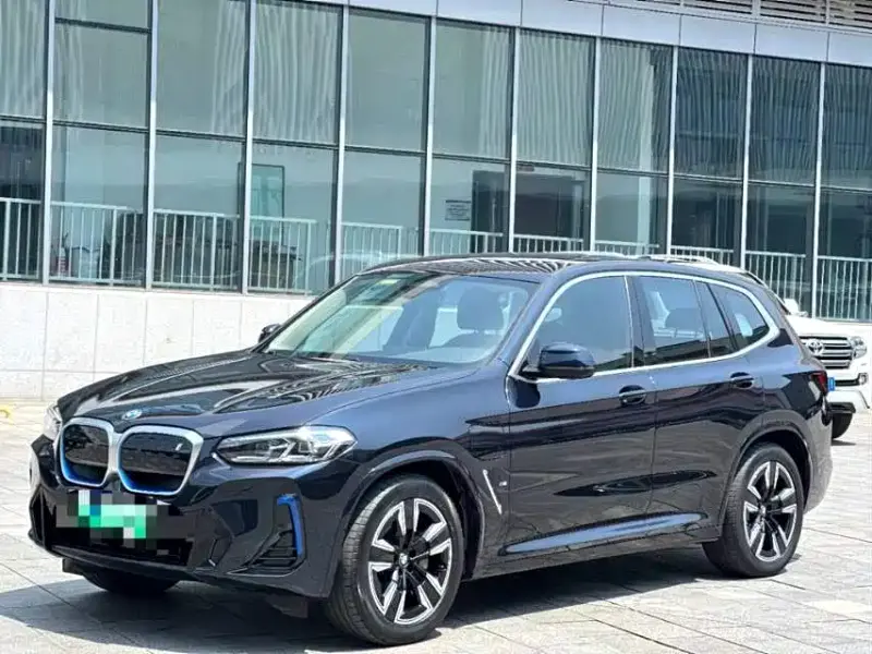 BMW iX3, 2022