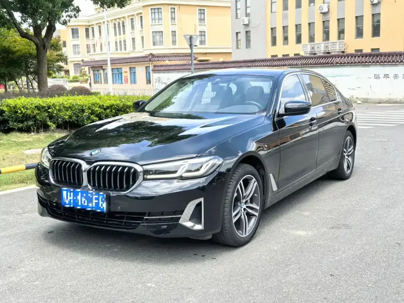 BMW 5 Series, 2022