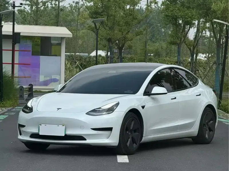Tesla Model 3, 2020
