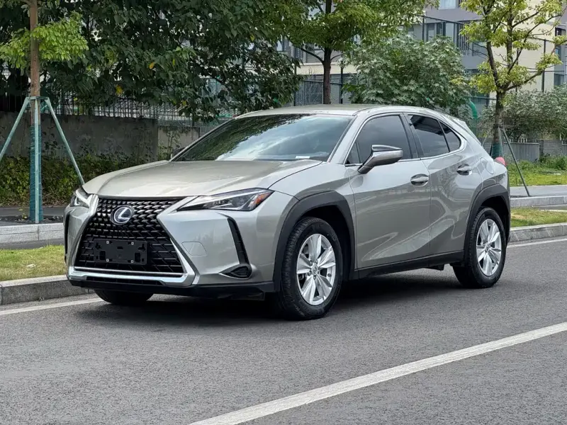 Lexus UX, 2020