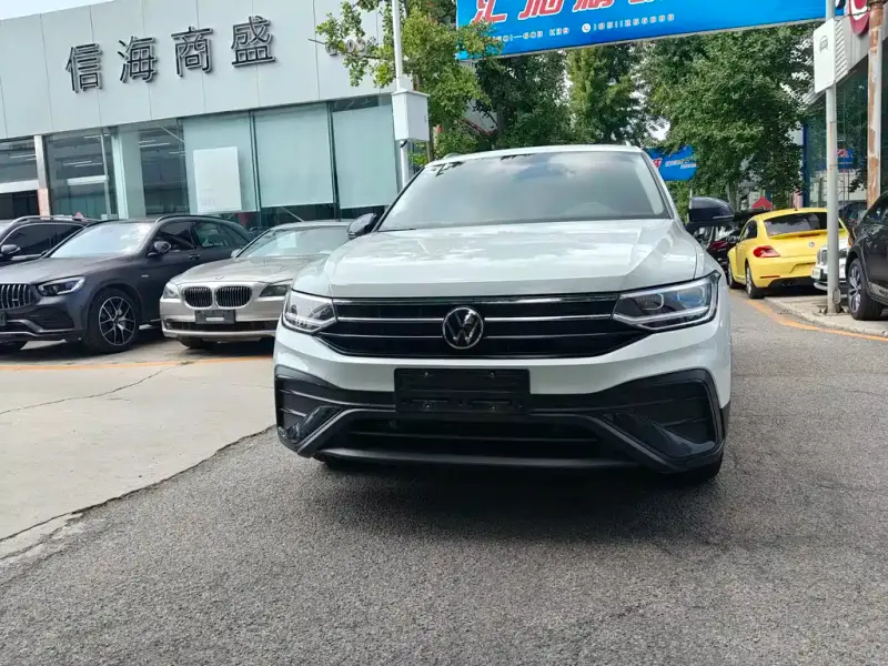 Volkswagen Tiguan L, 2025
