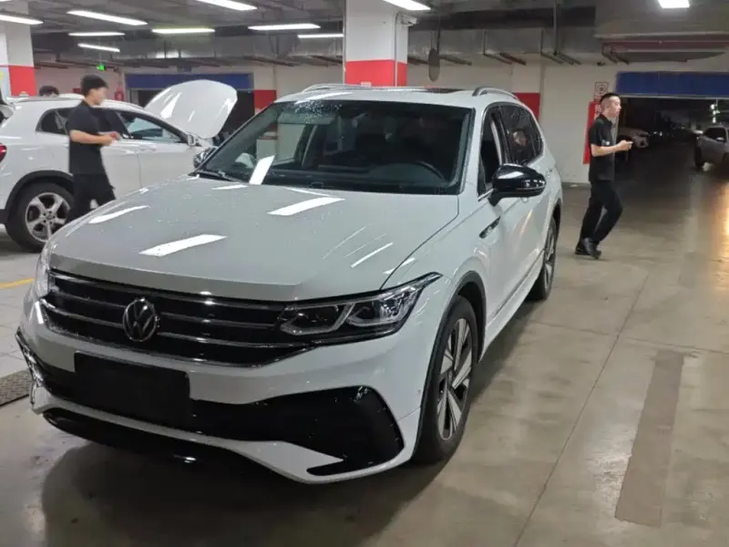 Volkswagen Tiguan L, 2024