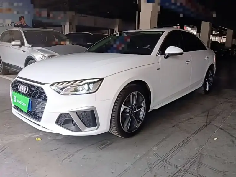 Audi A4L, 2022