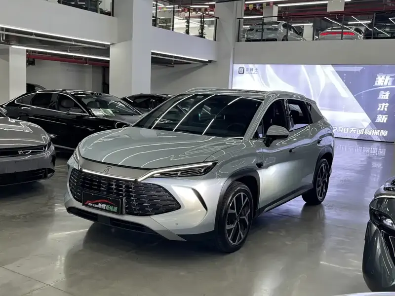 BYD L DM-i, 2025 — фото 1