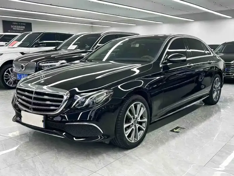 Mercedes-Benz E-Class, 2018 — фото 1