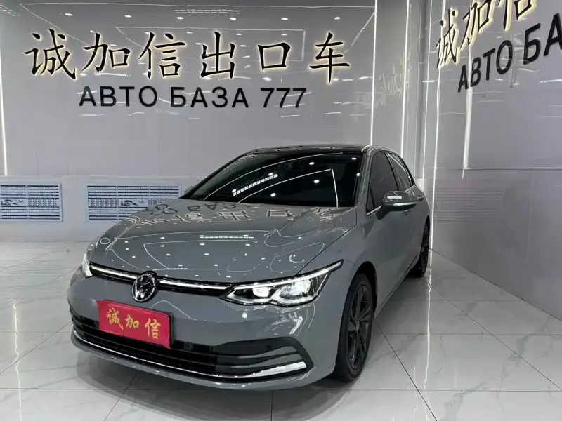 Volkswagen Golf, 2024