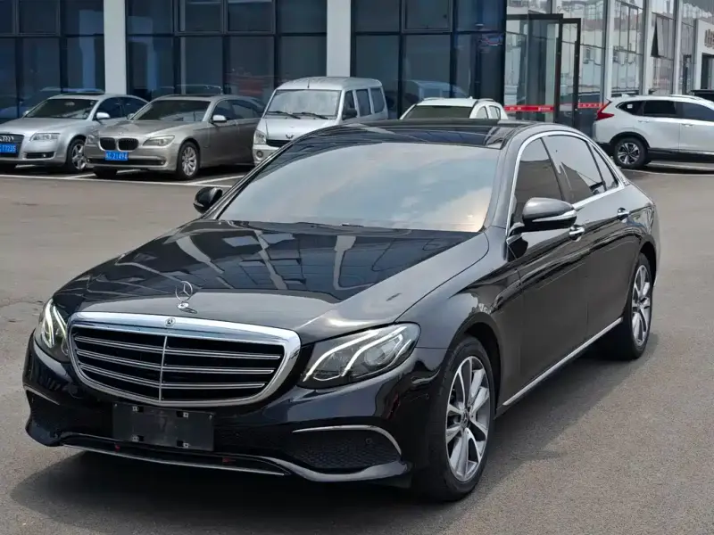 Mercedes-Benz E-Class, 2018 — фото 1
