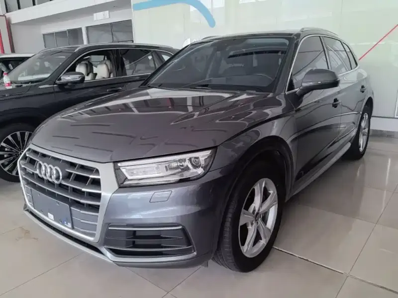 Audi Q5L, 2021