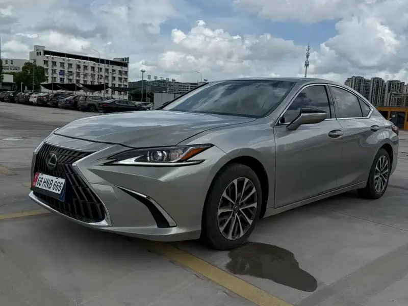 Lexus ES, 2023