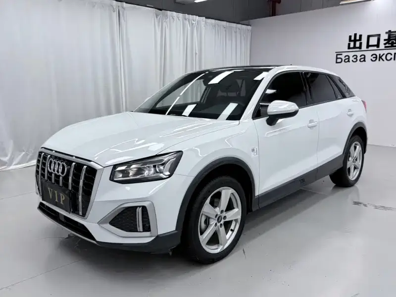 Audi Q2L, 2022