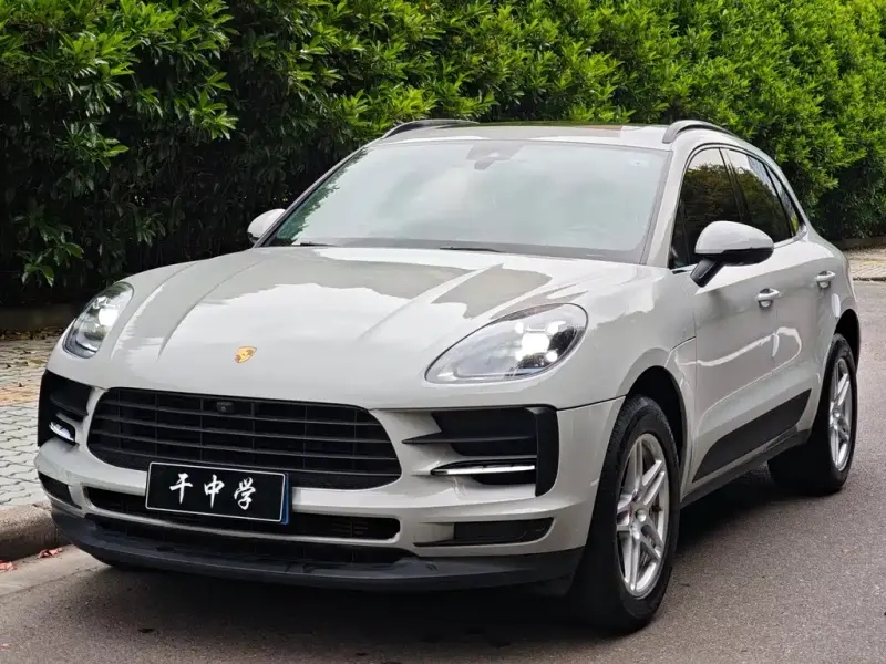 Porsche Macan, 2021 — фото 1