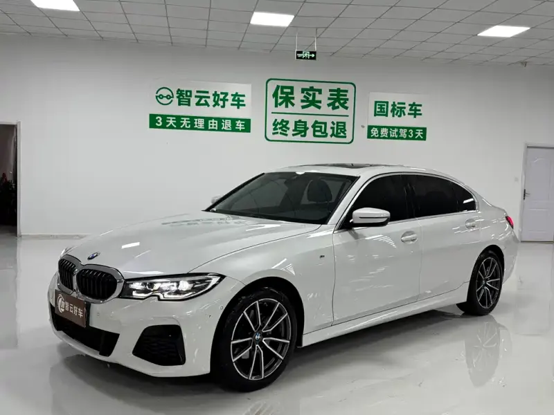 BMW 3 Series, 2022