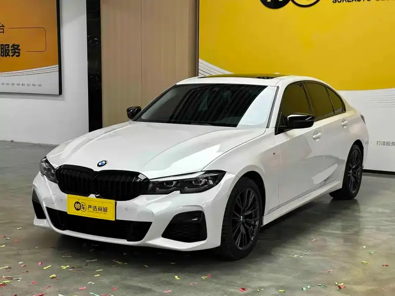 BMW 3 Series, 2022