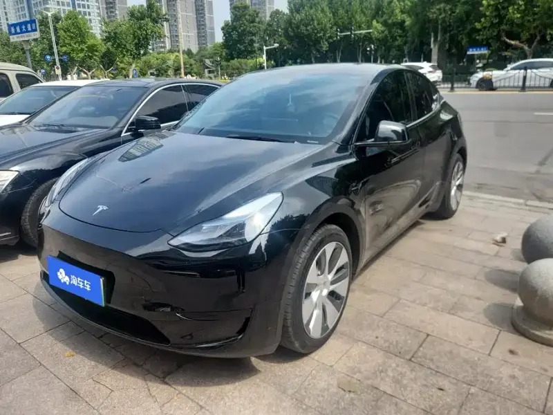Tesla Model Y, 2023