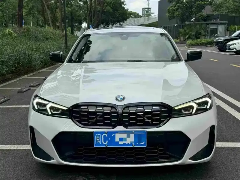 BMW 3 Series, 2023