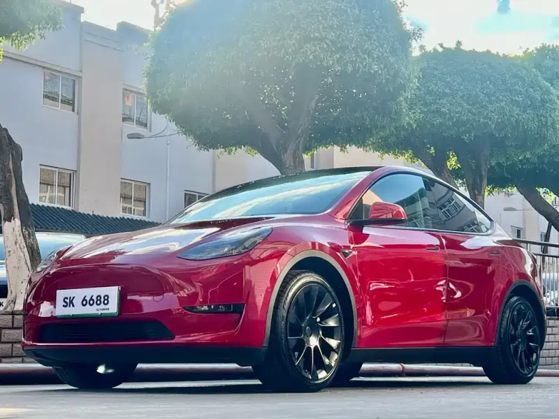 Tesla Model Y, 2023