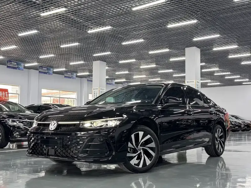 Volkswagen Passat, 2025
