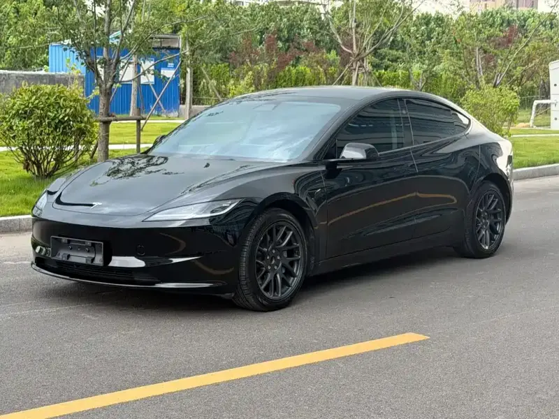 Tesla Model 3, 2023
