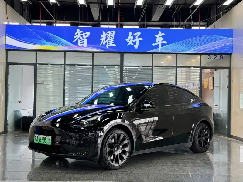 Tesla Model Y, 2023