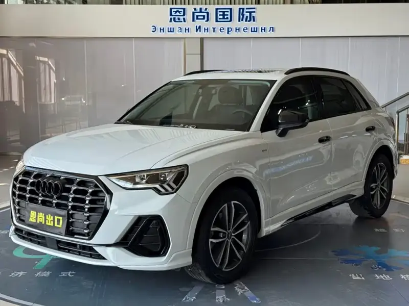 Audi Q3, 2022
