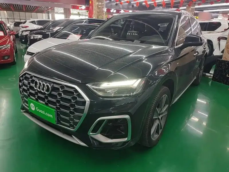 Audi Q5L, 2022