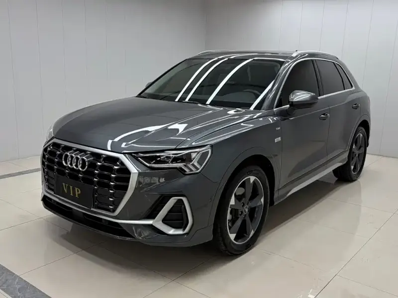 Audi Q3, 2022