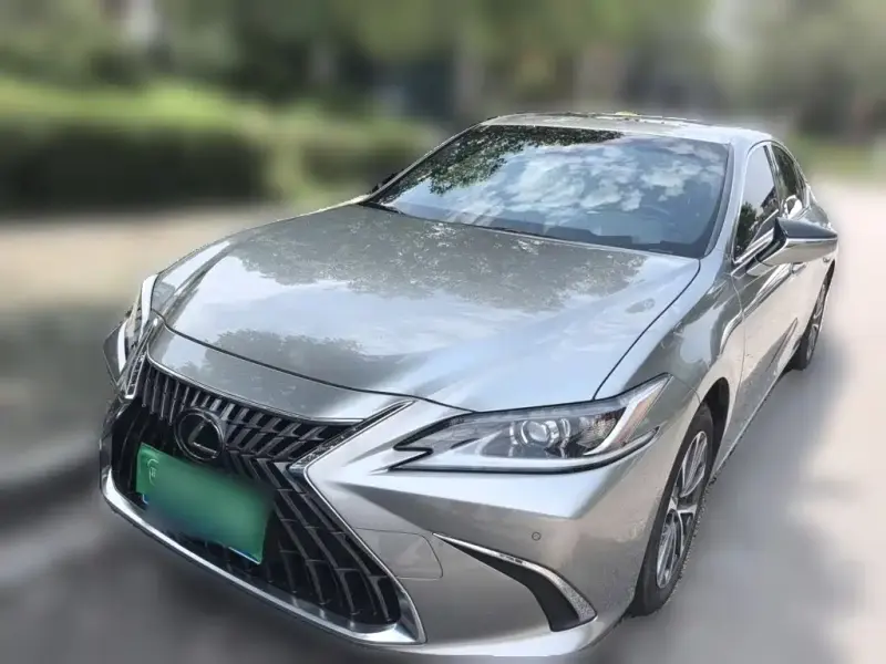 Lexus ES, 2024