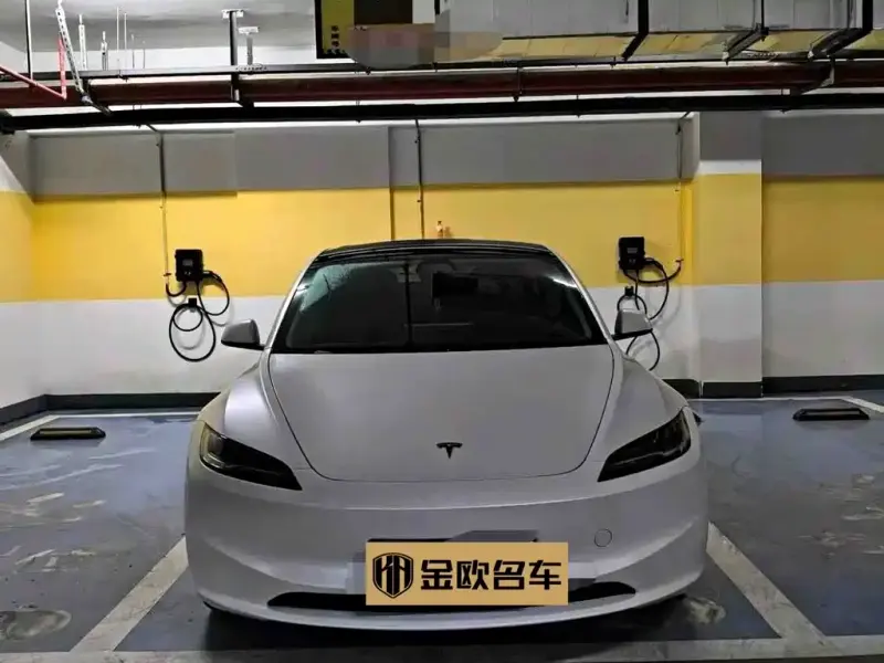 Tesla Model 3, 2023