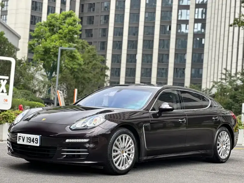 Porsche Panamera, 2016