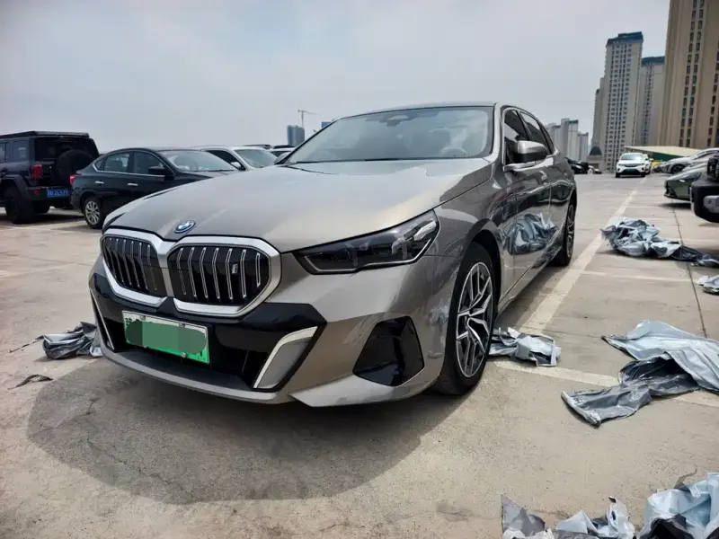 BMW i5, 2024