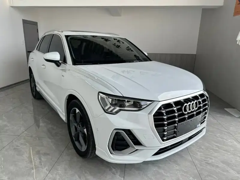 Audi Q3, 2023
