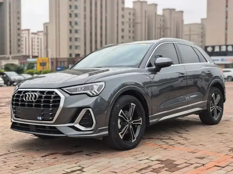Audi Q3, 2022