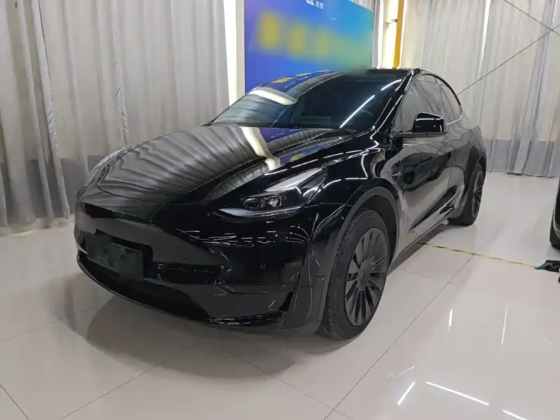 Tesla Model Y, 2023