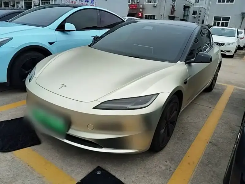 Tesla Model 3, 2024