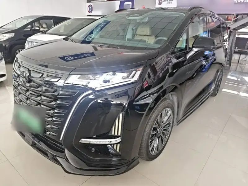 Denza D9, 2023