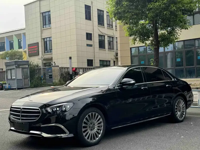Mercedes-Benz E-Class, 2020 — фото 1