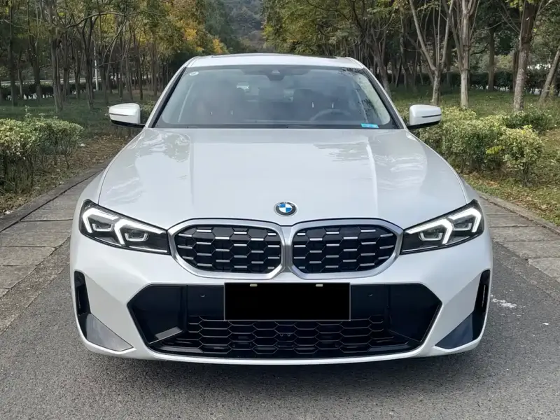 BMW 3 Series, 2024