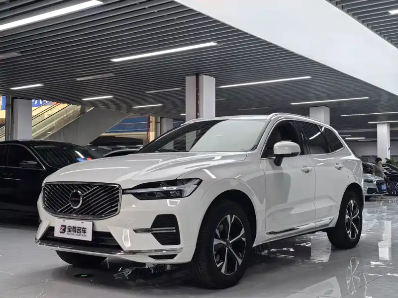 Volvo XC60, 2025